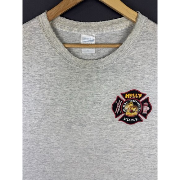 Vintage Y2K Hell's Hells Kitchen Fire Department New York FDNY Truck Thrashed - Picture 8 of 16